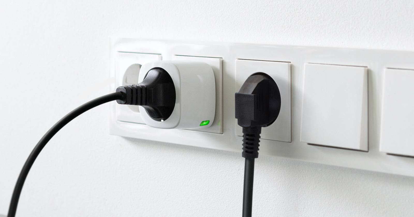 Eve Energy Smart Plug With HomeKit and Thread Support Launched