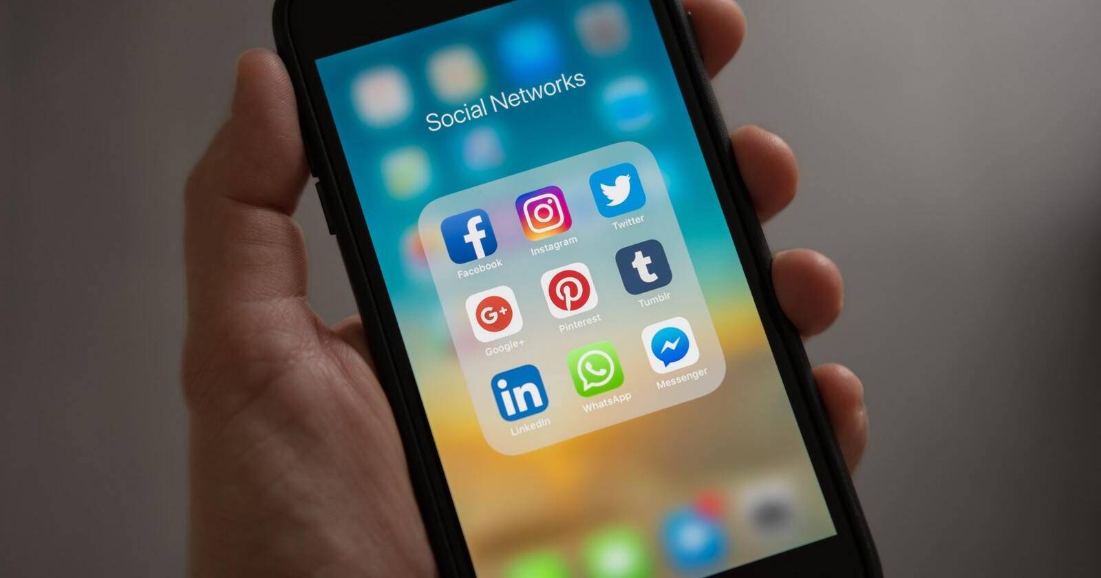 Report: Facebook and Google Should Do More to Remove Scam Ads