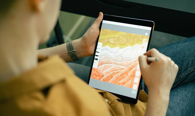 How to Make Digital Art: 8 Essential Tips for Beginners