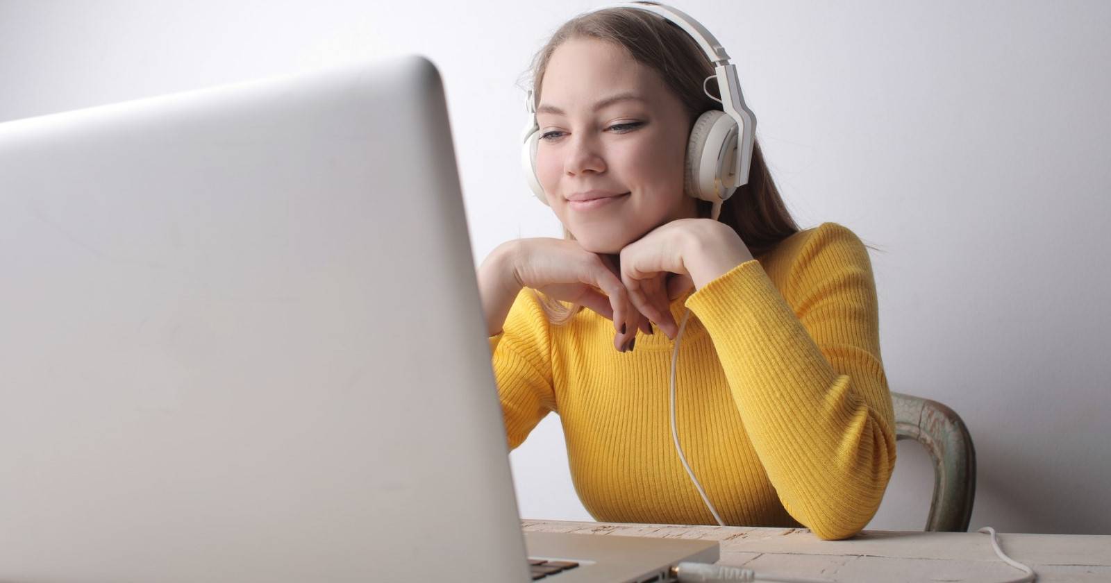 How to Embed a Free MP3 Player on Your Website: 3 Ways