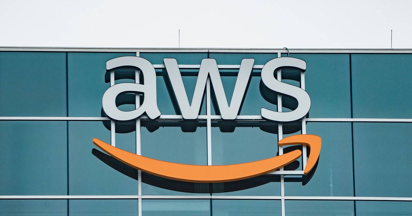 Amazon Buys Encrypted Messaging Service Wickr