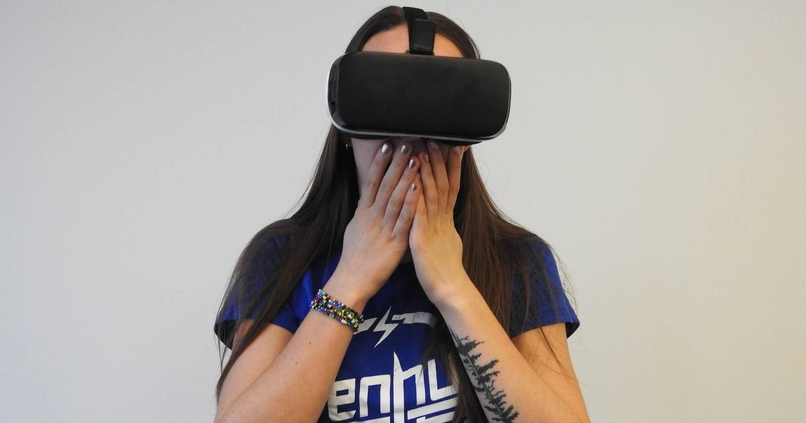 What Is Diminished Reality, and How Does It Differ From Augmented Reality?