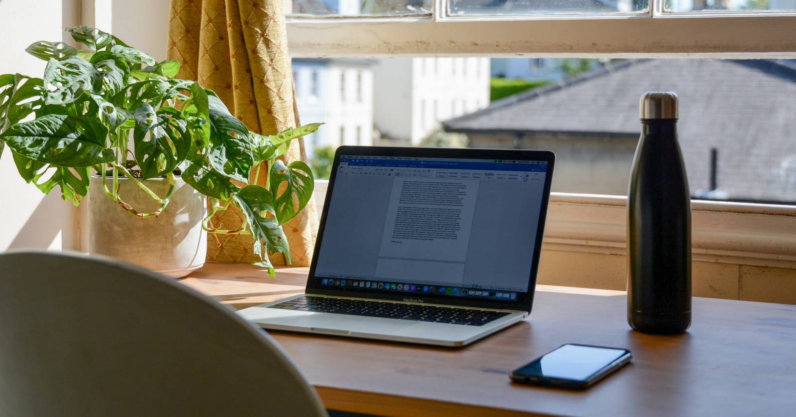 10 DIY Laptop Stands You Can Make This Weekend