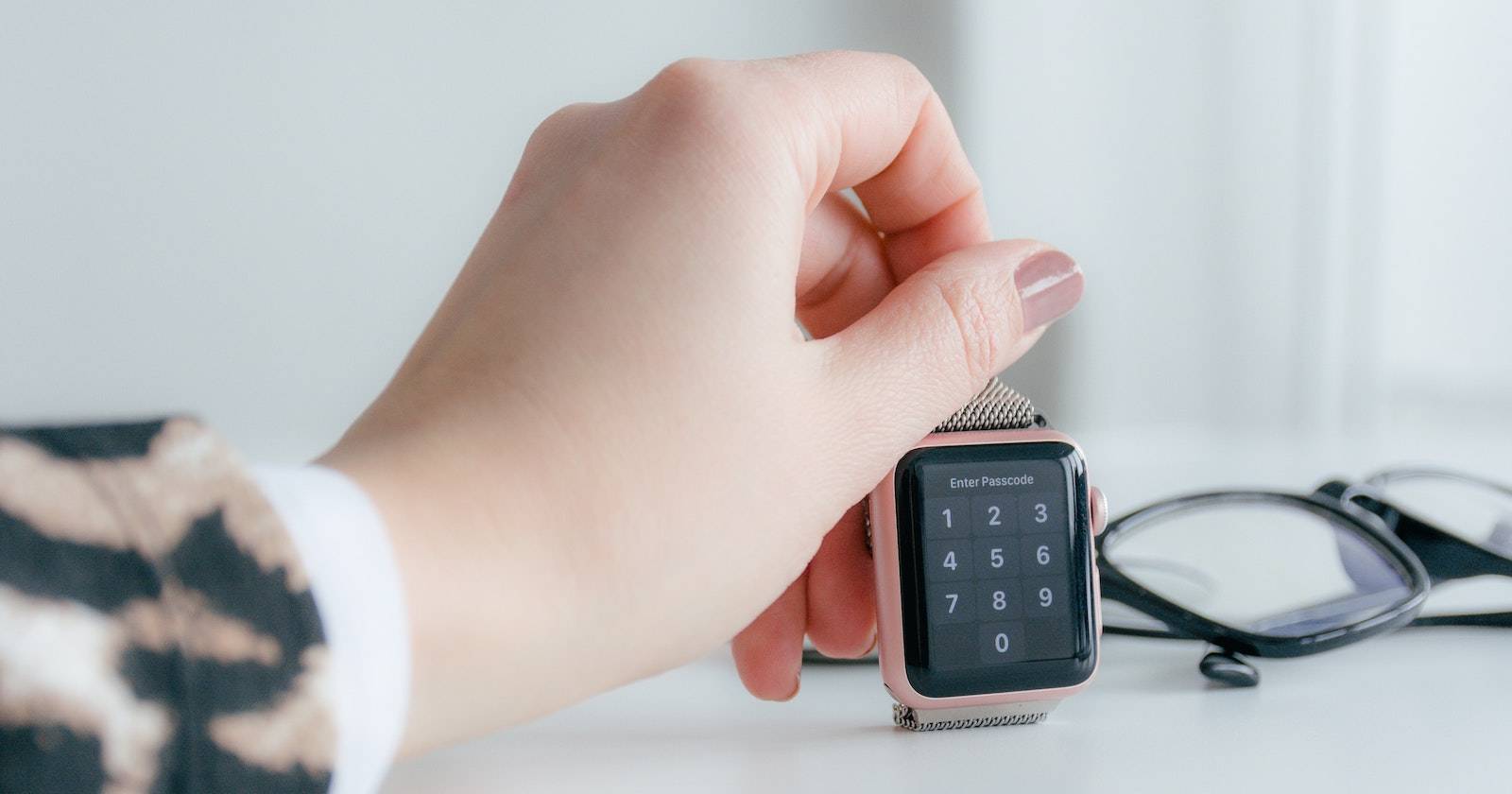 Apple Watch Series 3 vs. 6: What Are the Differences? display picture 3