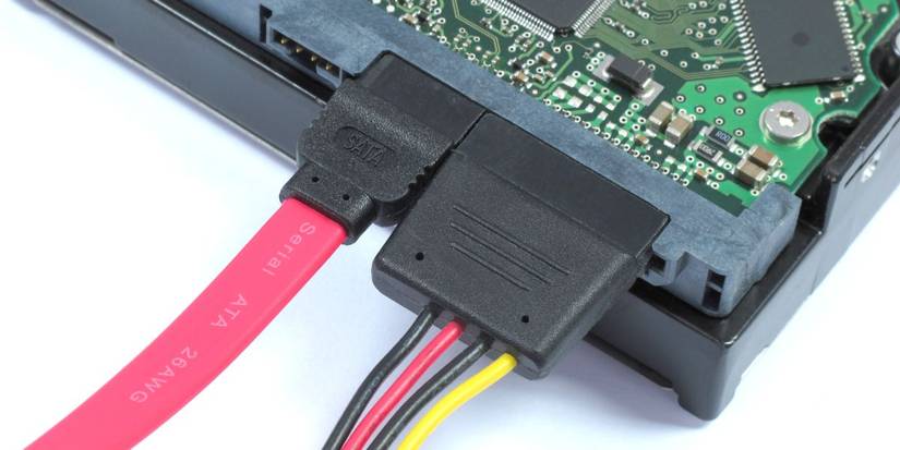 Sata In SAS vs. SATA: Which Storage Device Connection Is Best?