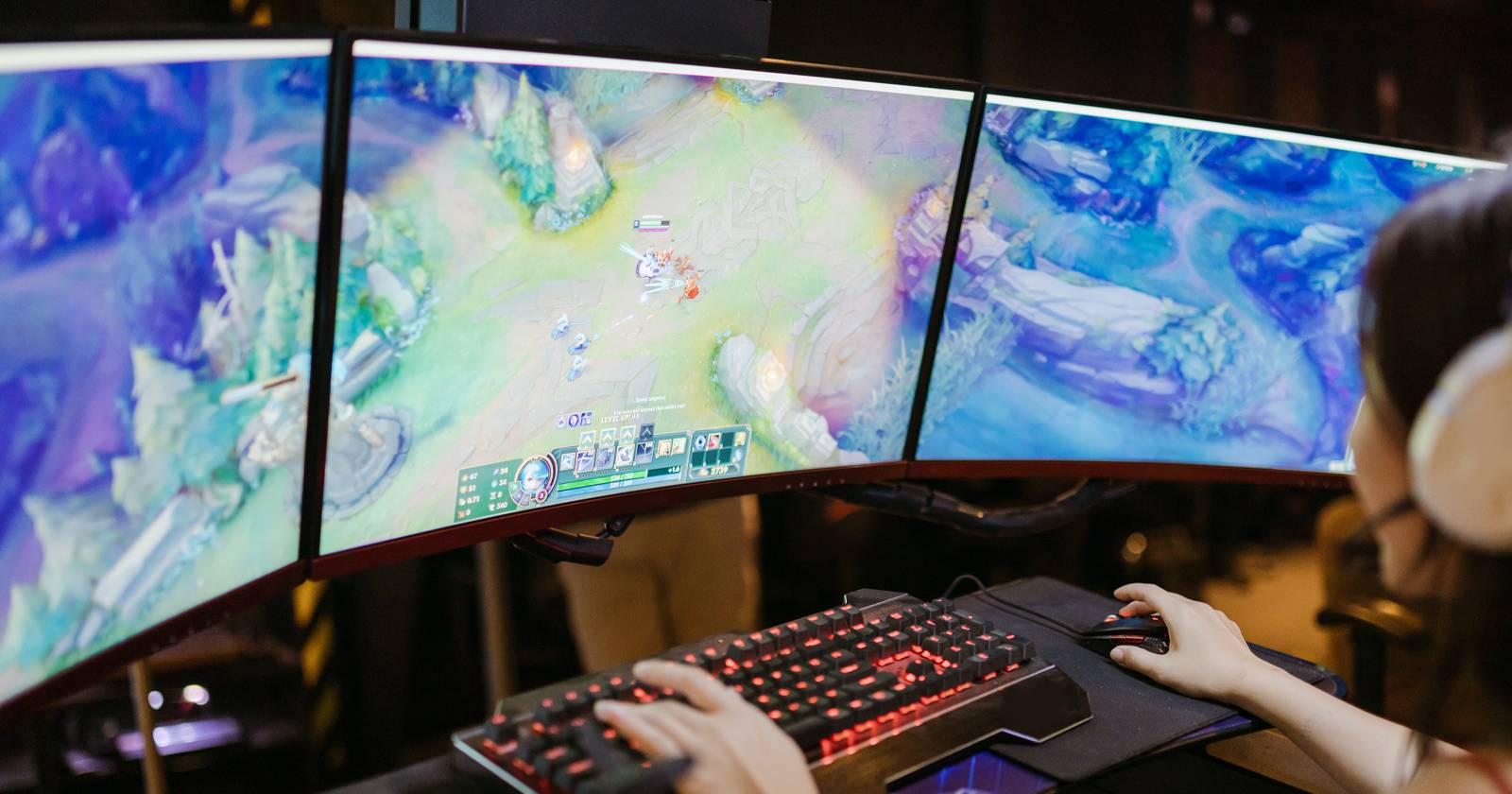 How to Maximize a Window Across Multiple Monitors