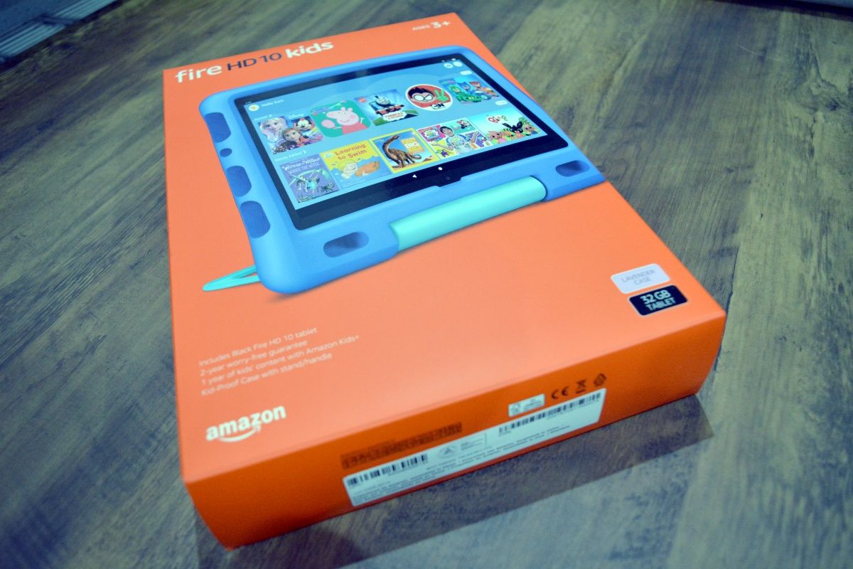 Amazon Fire HD 10 Kids tablet box