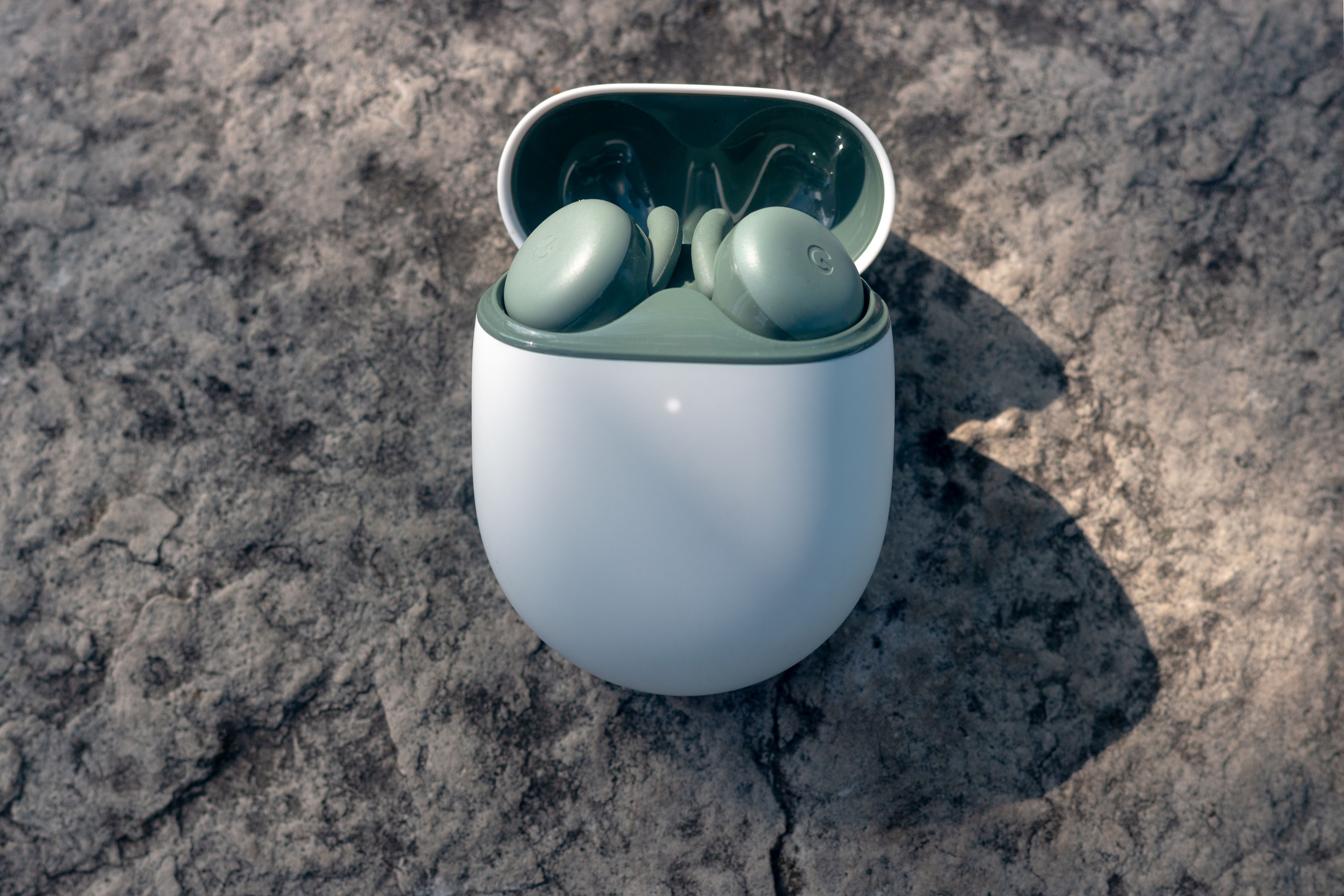 pixelbuds-aseries-topdown-1