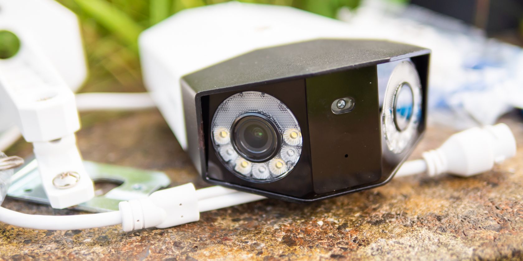 Reolink Duo Review: Two Cameras in One, with Smart Features and Local  Recording