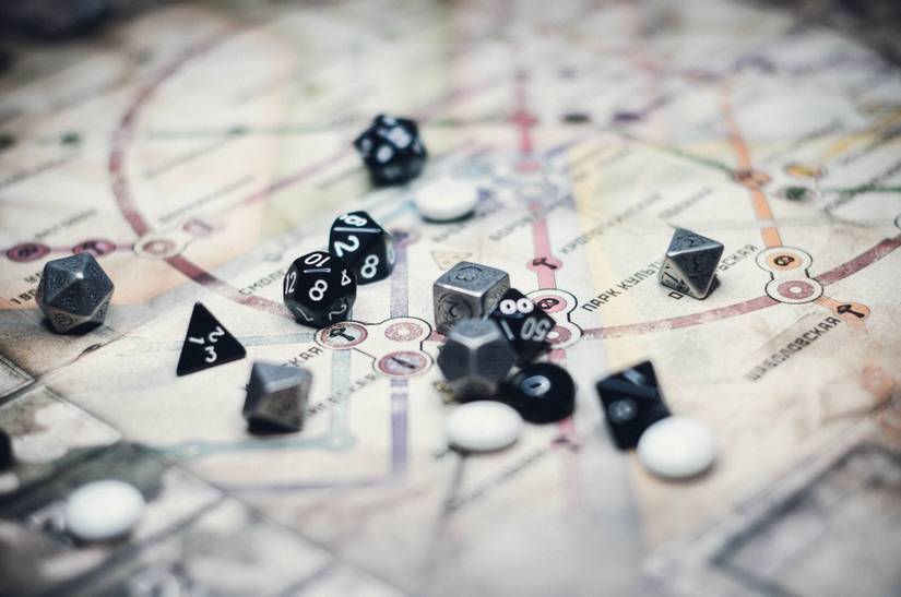 The 5 Best DIY Dice Tower Projects to Build for Game Night