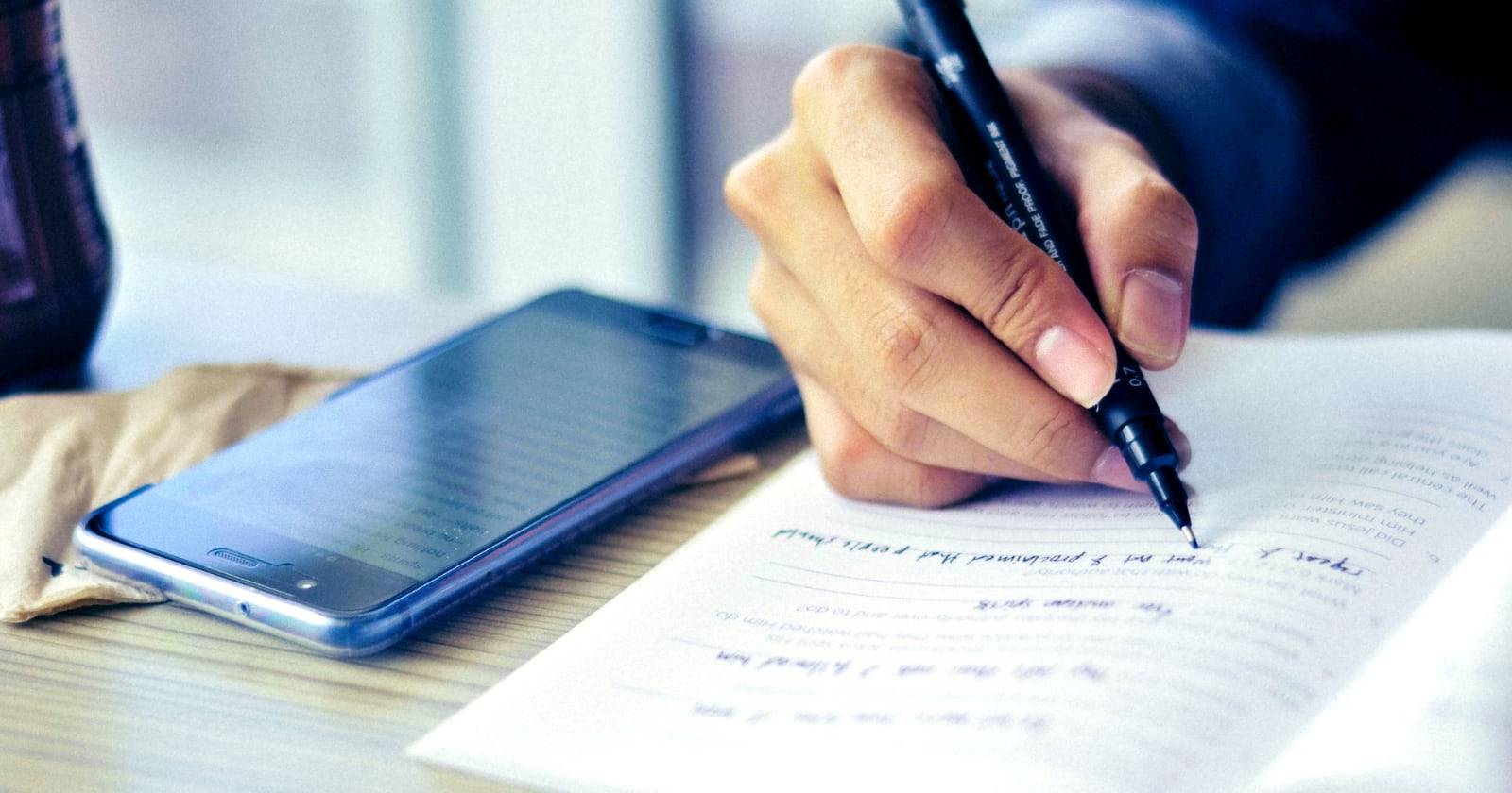 Improve Your Writing With the 5 Best Grammar Checker Apps for Android