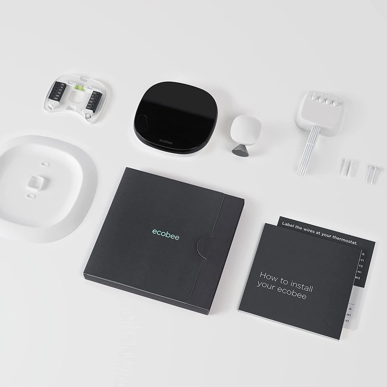 An image showing in-Box items of ecobee SmartThermostat