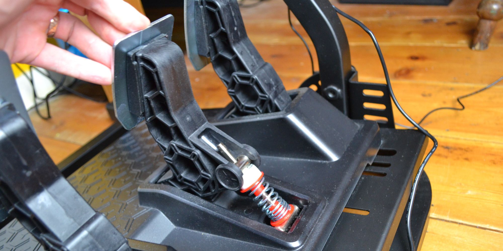 thrustmaster t248 pedals pressure applied