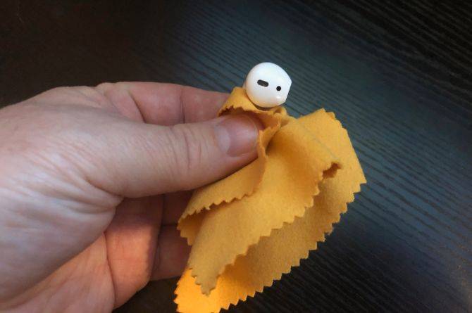Clean Your AirPods 