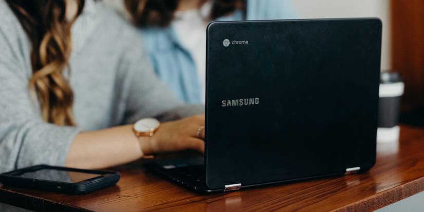 How to Split One Windows PC Between Two People With Multiseat Software