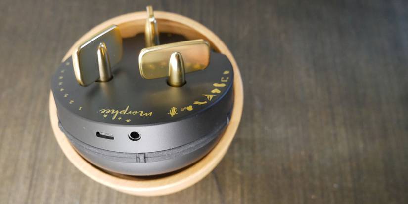 Morphee Review: A Screen-Free Sleep and Meditation Companion