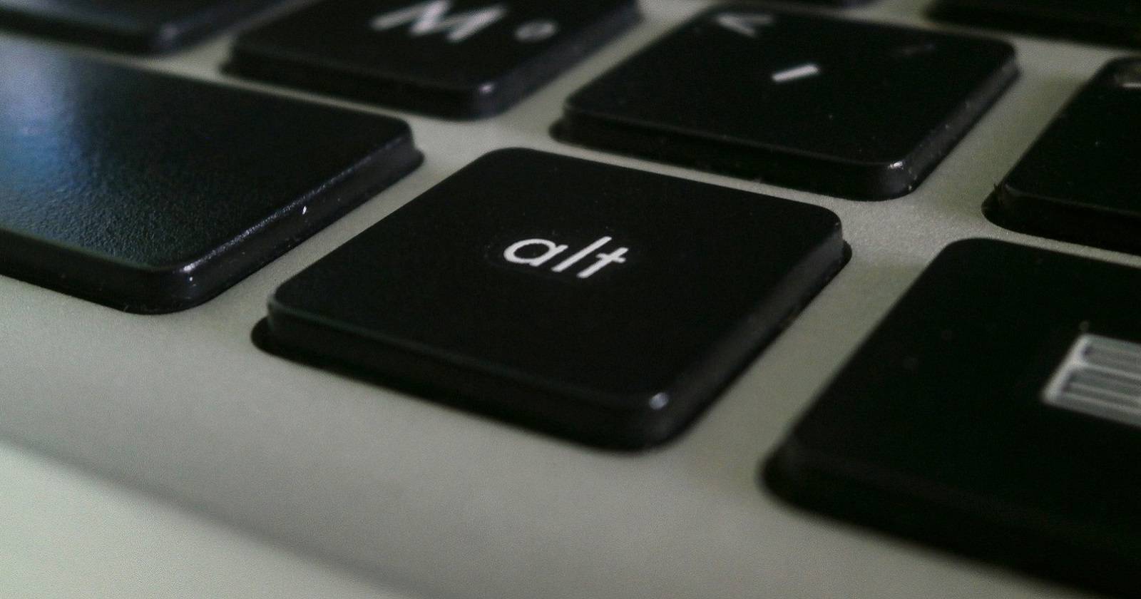 How to Restore the Old XP Alt + Tab Switcher in Windows 10 and 11