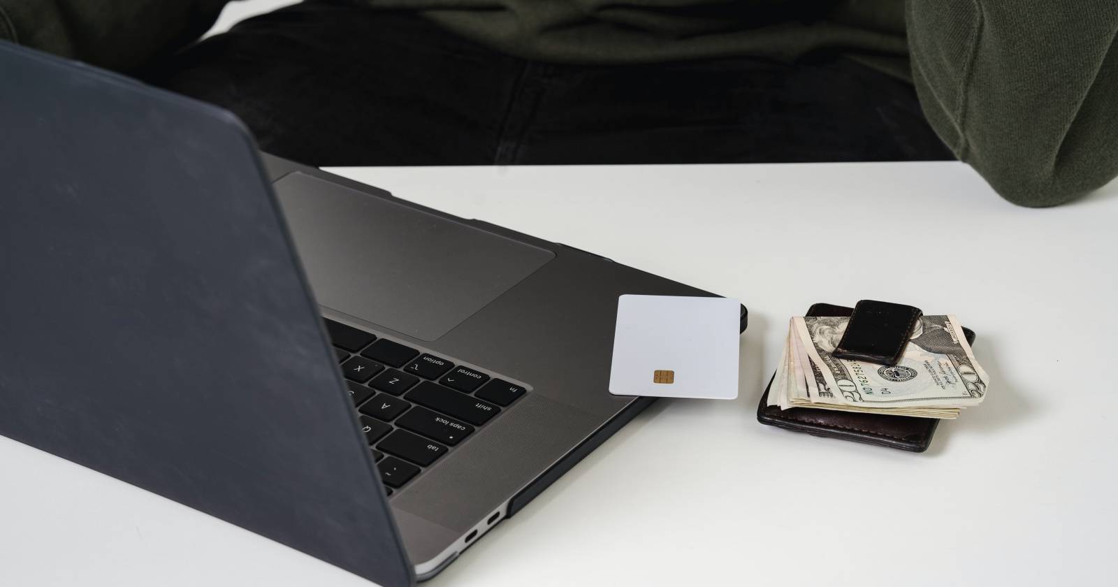 Why You Should Buy a Computer With Linux Preinstalled