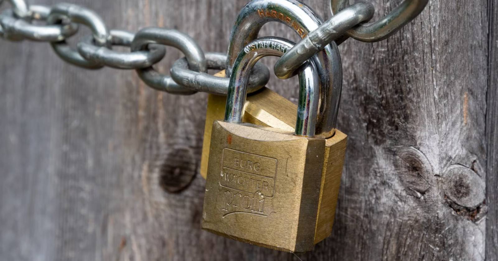 How to Lock Your Terminal Sessions on Linux With vlock