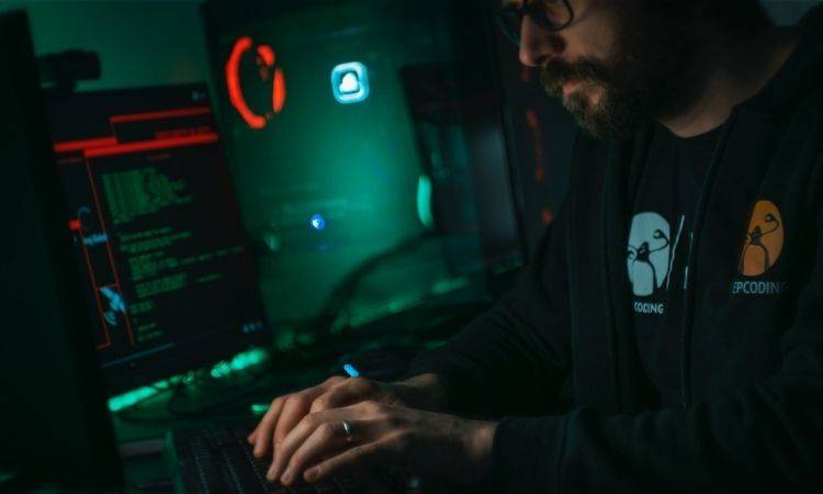 How Does Law Enforcement Use Data to Solve Crime?