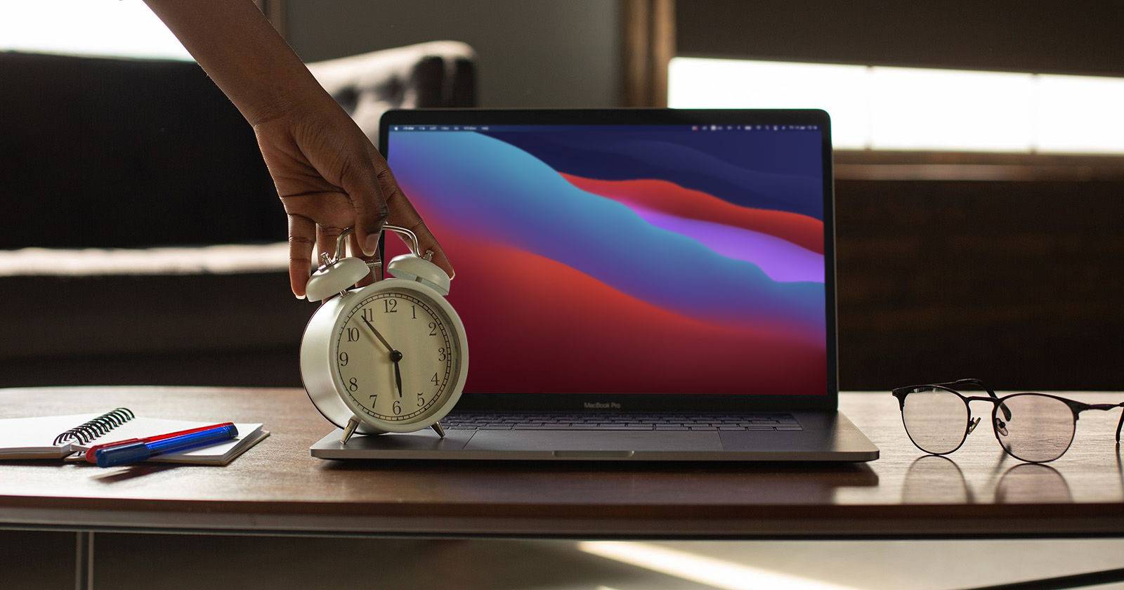 How to Set an Alarm on Your Mac: 4 Easy Methods