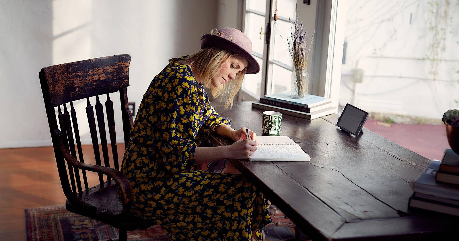 7 Essentials You Need to Kickstart Your Freelance Writing Business