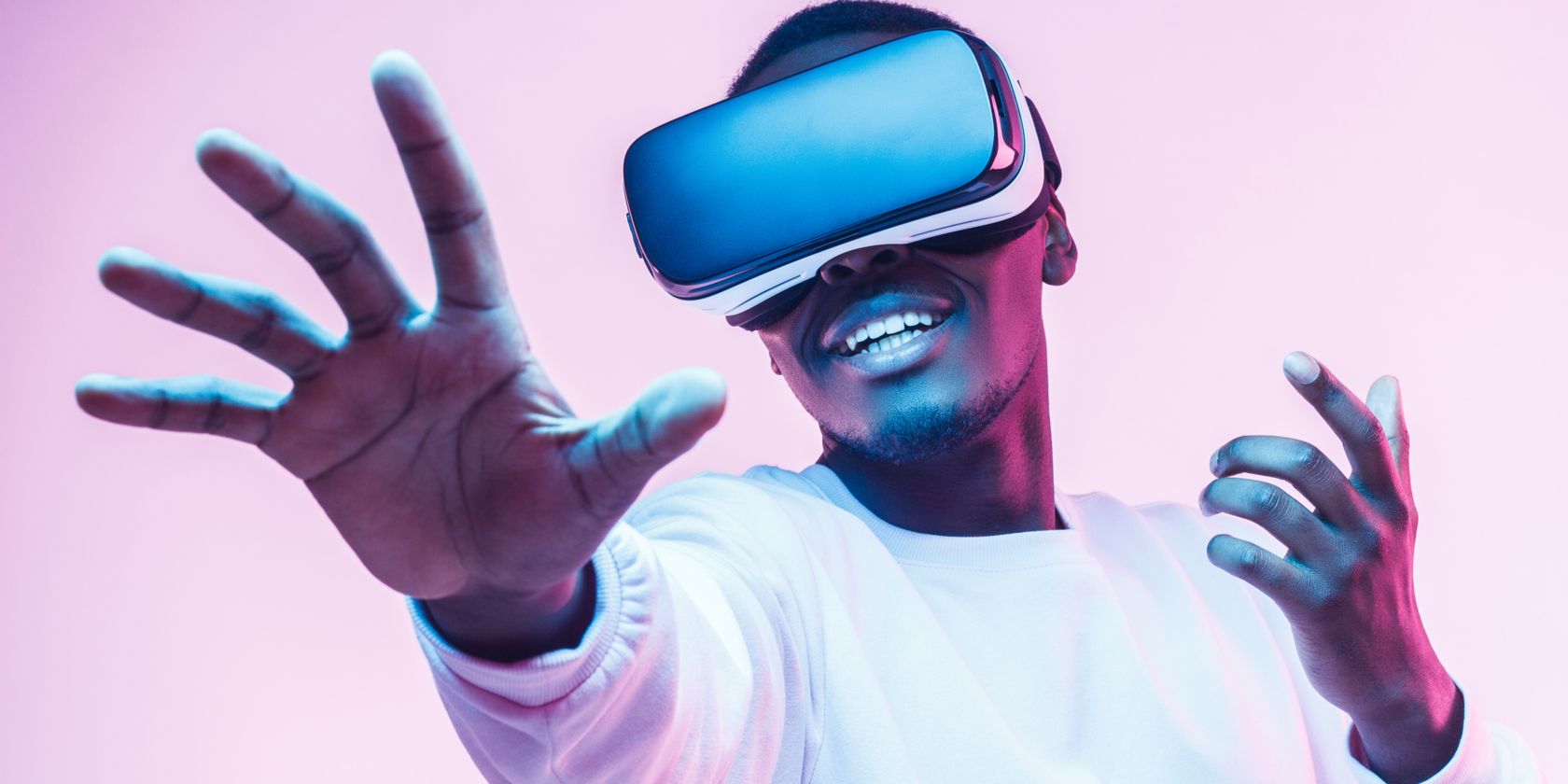 Controlling the Vision Pro AR/VR Headset: 6 Hand Gestures for ...