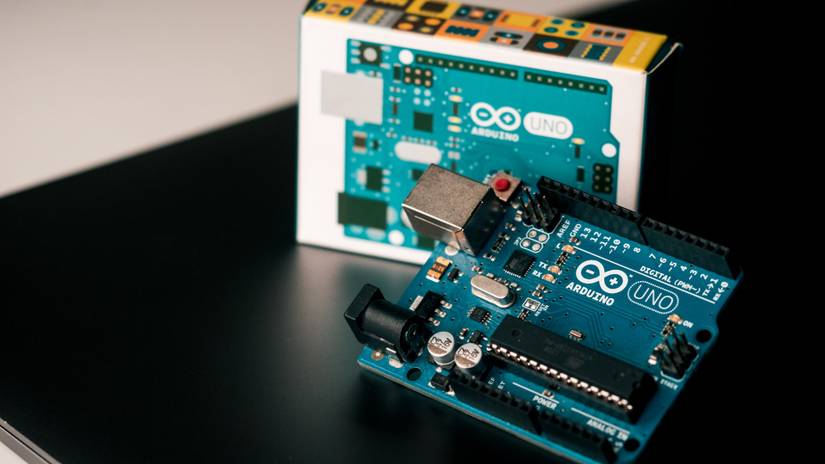 4 Arduino Simulators You Can Use in Your Electronics Projects