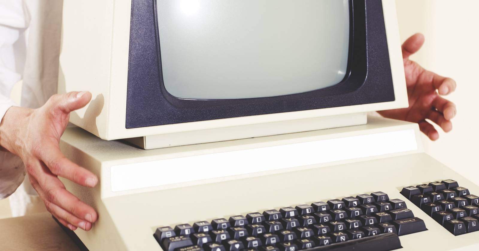 5 Reasons to Install Linux on an Old Computer