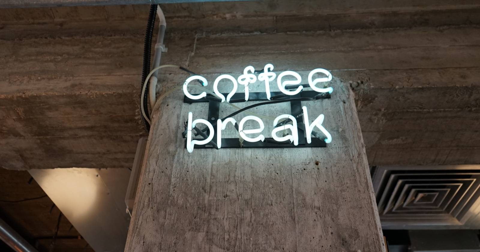 The 4 Best Virtual Coffee Break Ideas to Improve Workplace Engagement