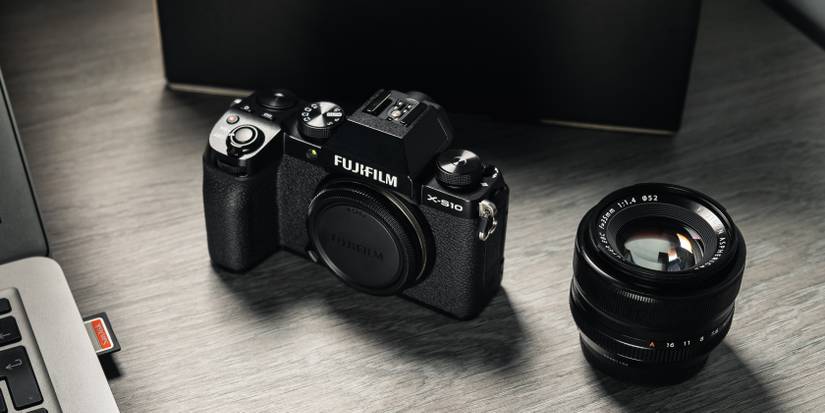 8 Things You Should Do as Soon as You Get a New Camera