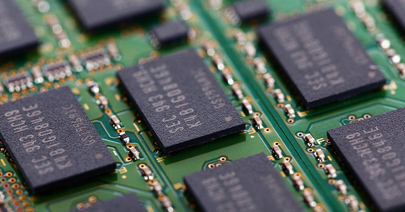 Why Is Your Android Phone’s RAM Full, and Should You Clear It?