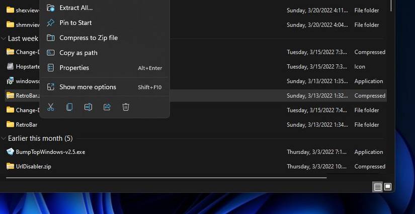 How to Revive the Windows 95 and XP Taskbars in Windows 11
