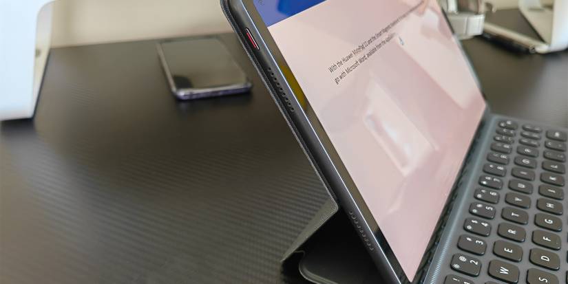 Huawei MatePad 11 power button