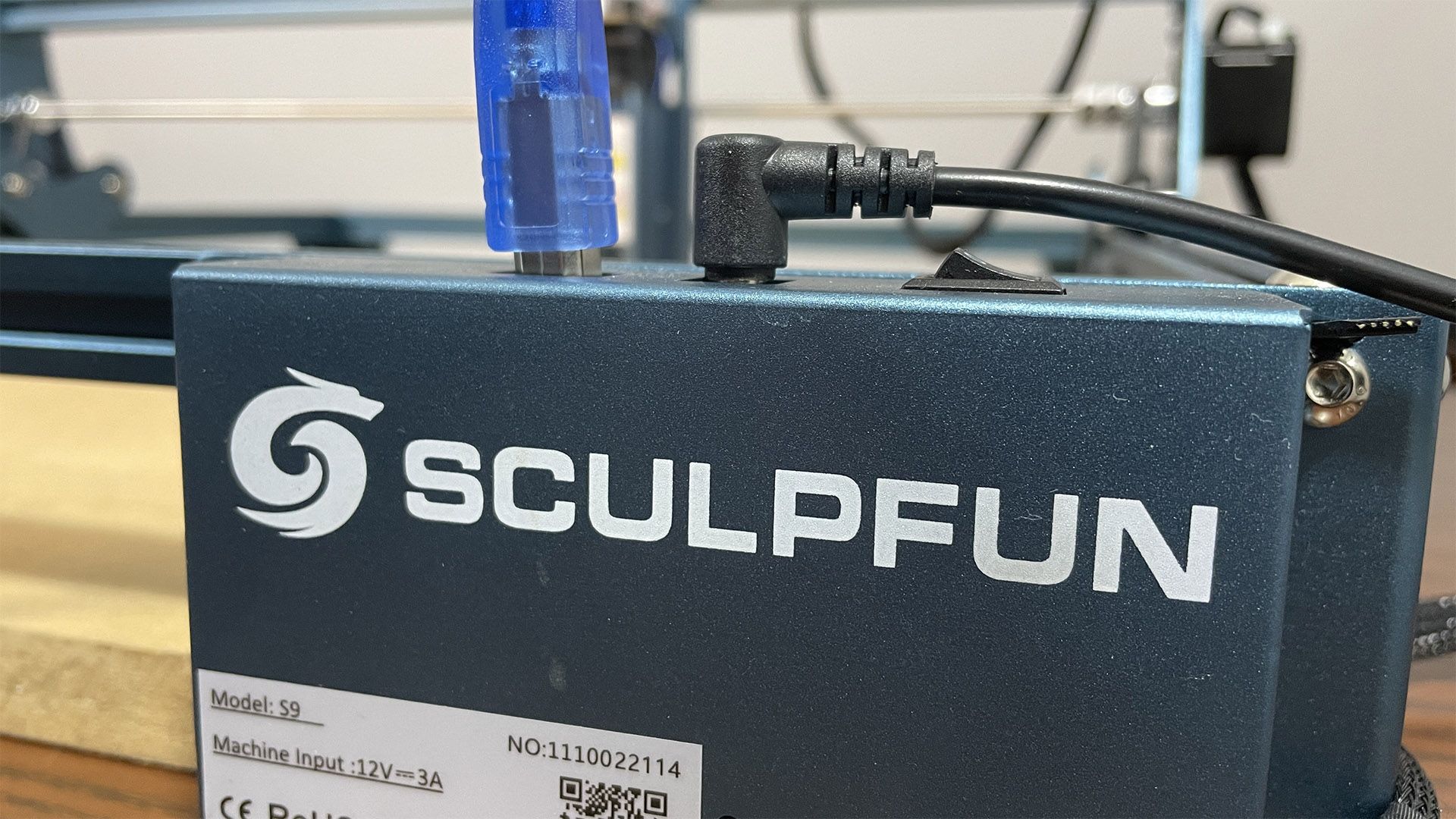 Sculpfun Logo on Laser Engraving Machine With Depth of Field