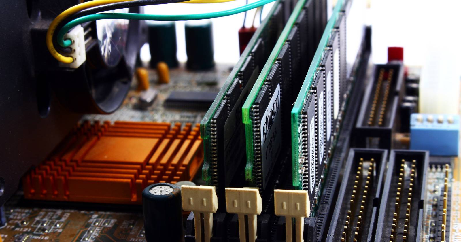 How to Find Your RAM Serial Number Using the Command Prompt on Windows