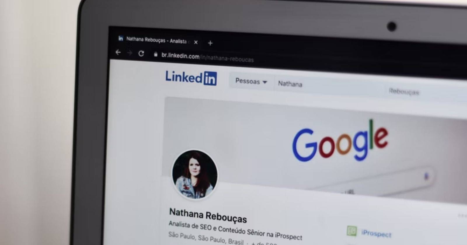 How to Create a Professional LinkedIn Banner Using Canva
