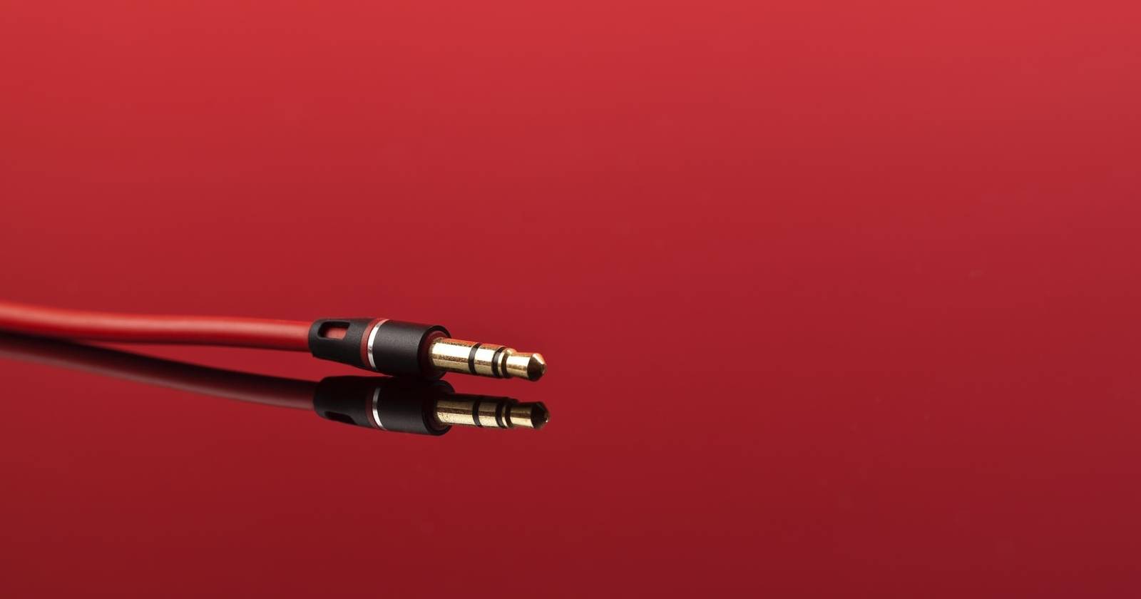 How to Replace a 3.5mm Audio Jack to Fix Your Old Headphones