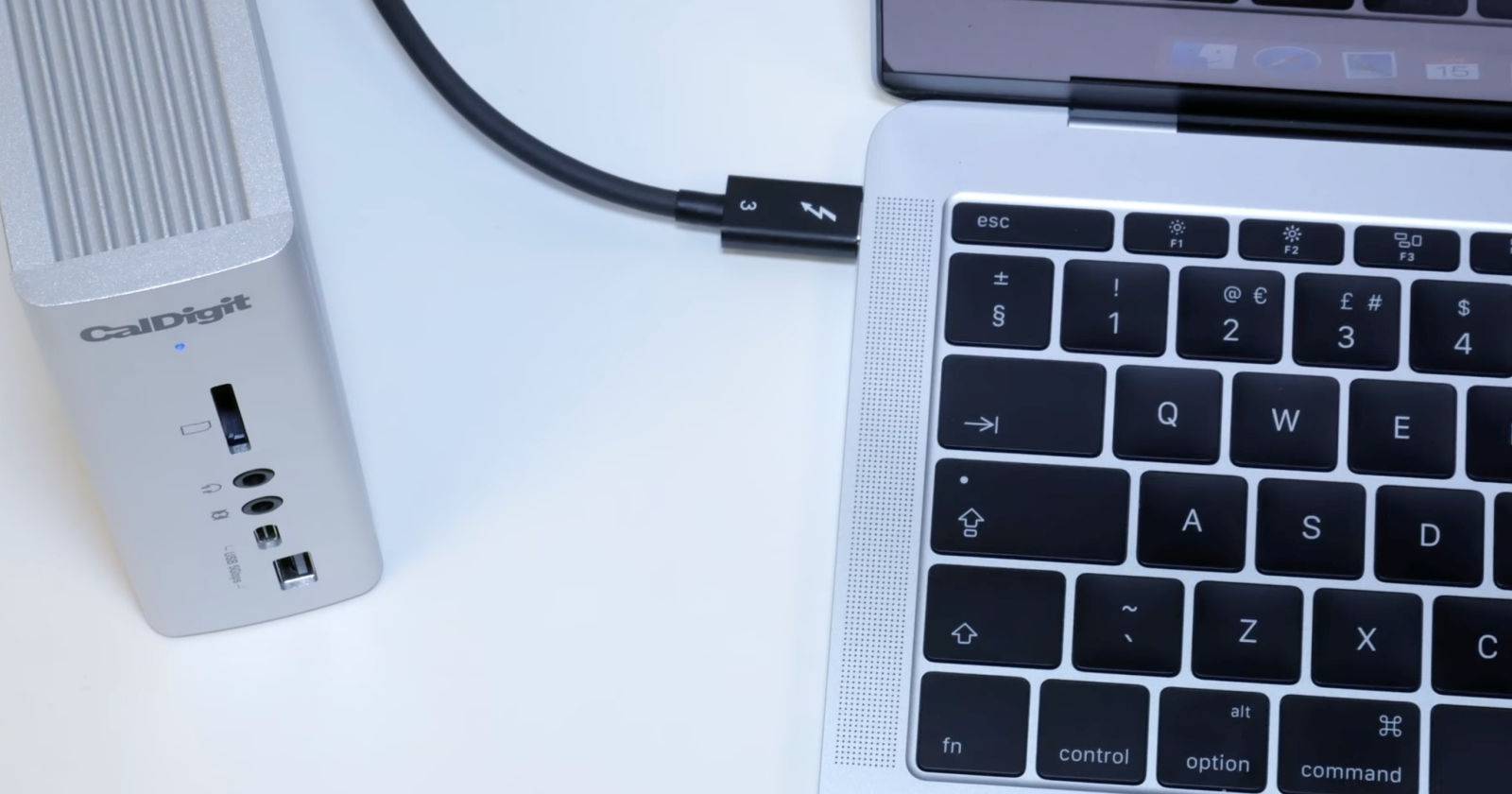 How to Choose the Right Laptop Docking Station