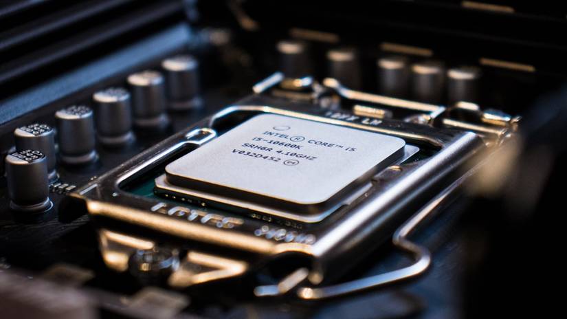 Core E Intel CPUs Explained: What Are E-Cores and P-Cores?