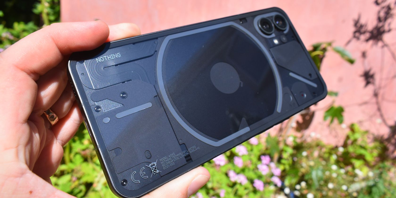 Nothing Phone (1) Review: LED Glyphs Are Cool but Not Killer