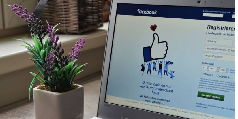 Should You Use Facebook to Log Into Other Apps? 6 Pros and Cons