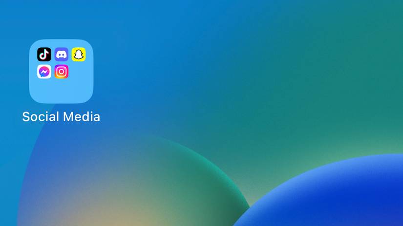 How to Create a Folder on an iPhone to Organize Your Apps