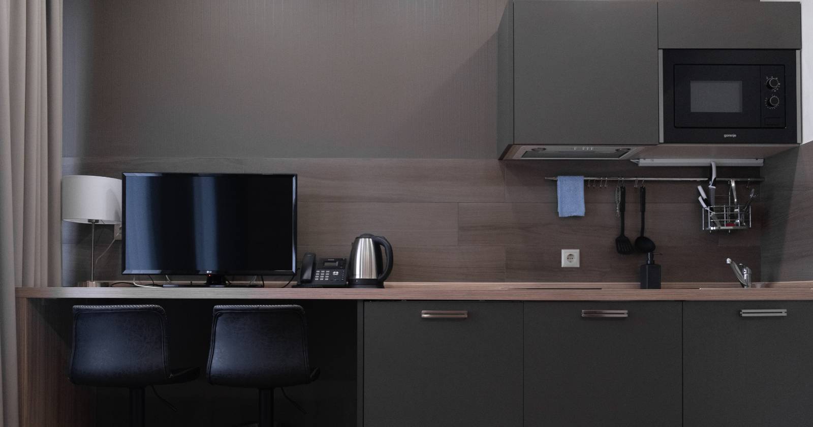 The 7 Best Small TVs for Your Kitchen