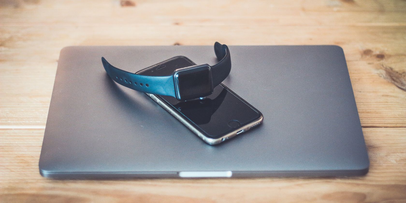 MacBook、iPhone、AppleWatchセット