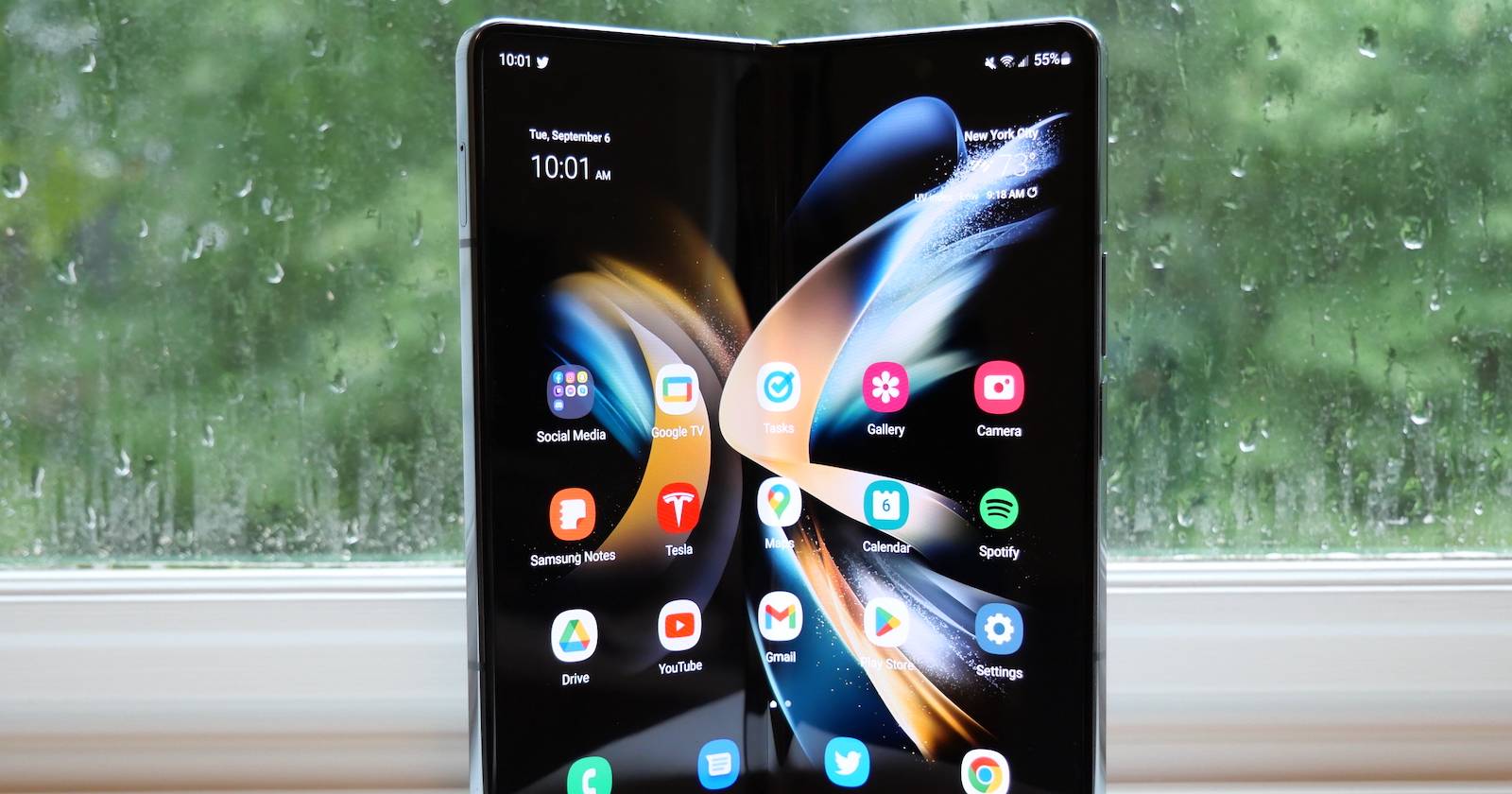 Galaxy Z Fold 4 Review: Is It Finally Ready?