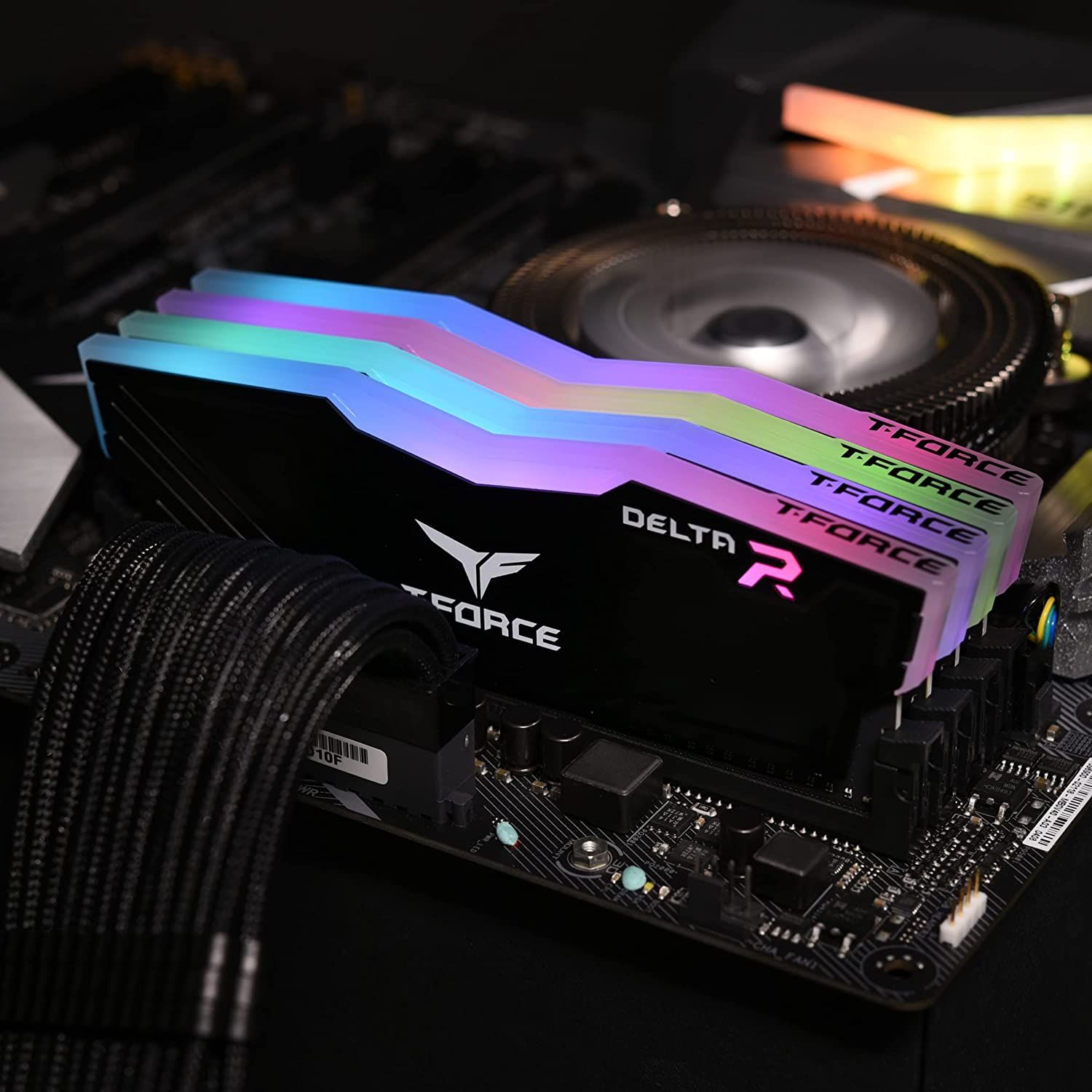TEAMGROUP Team T-Force Delta RGB in Motherboard
