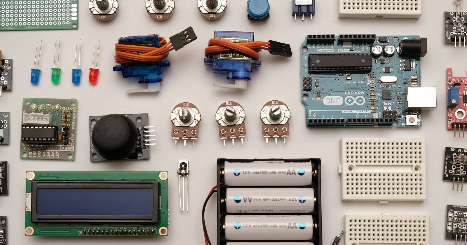 8 Sites to Get Ideas for Your Next Raspberry Pi Project