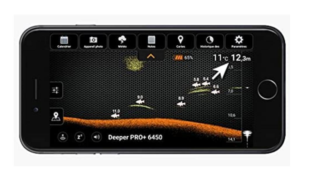 A hot shoeing the Deeper Pro+ 2 Sonar Fishfinder app in use