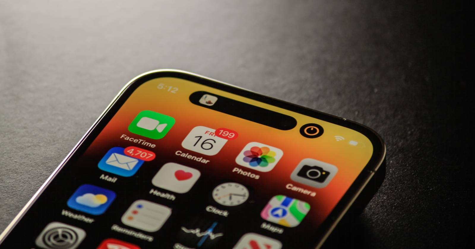 How to Set an iPhone Timer to Vibrate Only and Make No Sounds How to Set an iPhone Timer to Vibrate Only and Make No Sounds